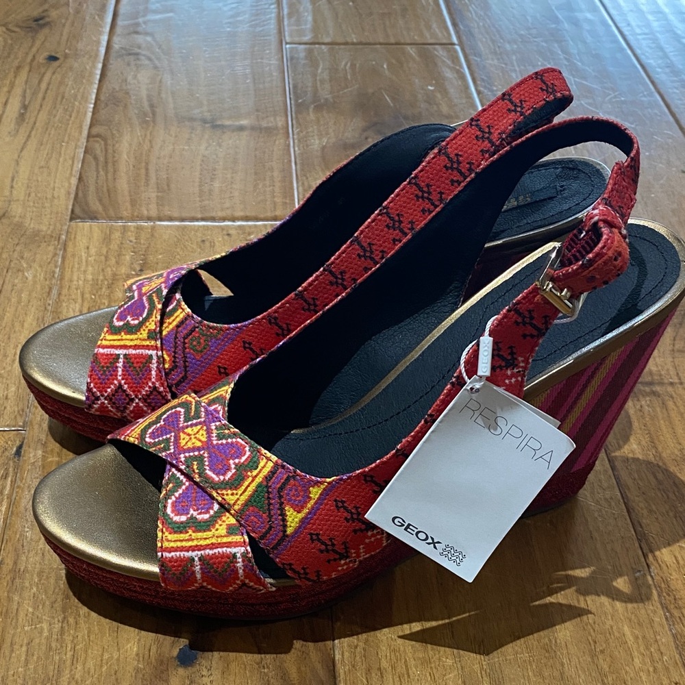Geox Women's Vibrant Red and Gold Wedge Sandals